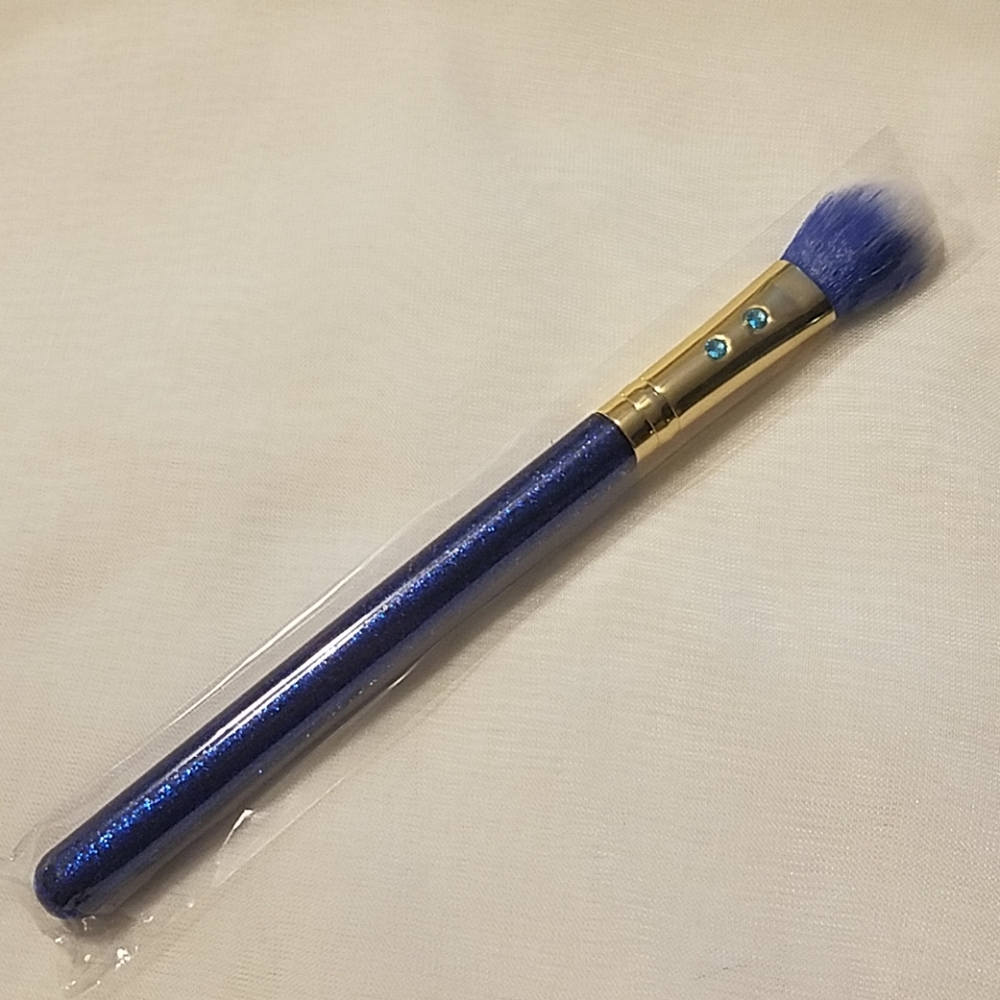 Blue SLMISSGLAM Tapered Face Brush
